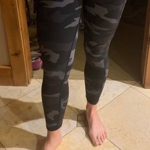 Athleta Black Camo Leggings